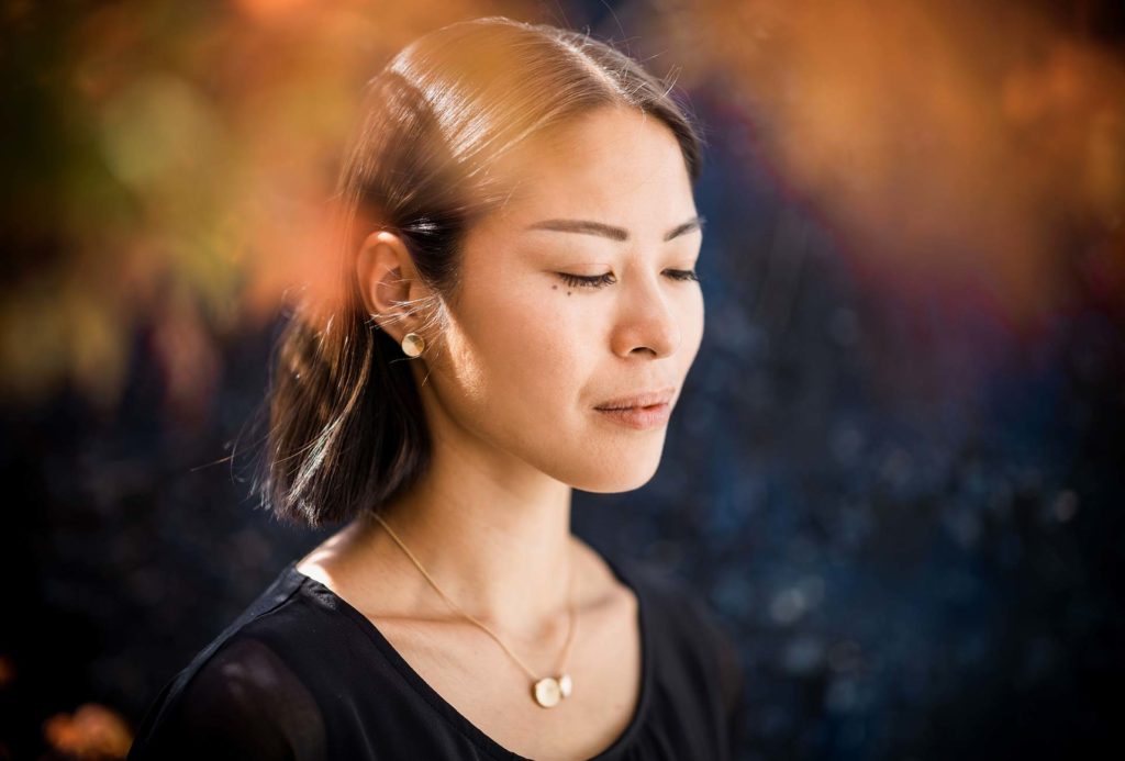 <em>étoile</em>. Gold.