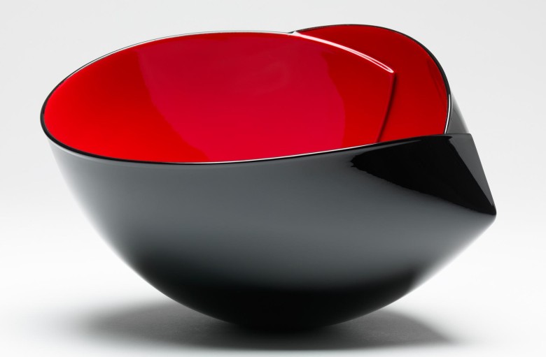 Ann van Hoey, Gefäß Glossy. Steingut, Hochglanz-Lack.