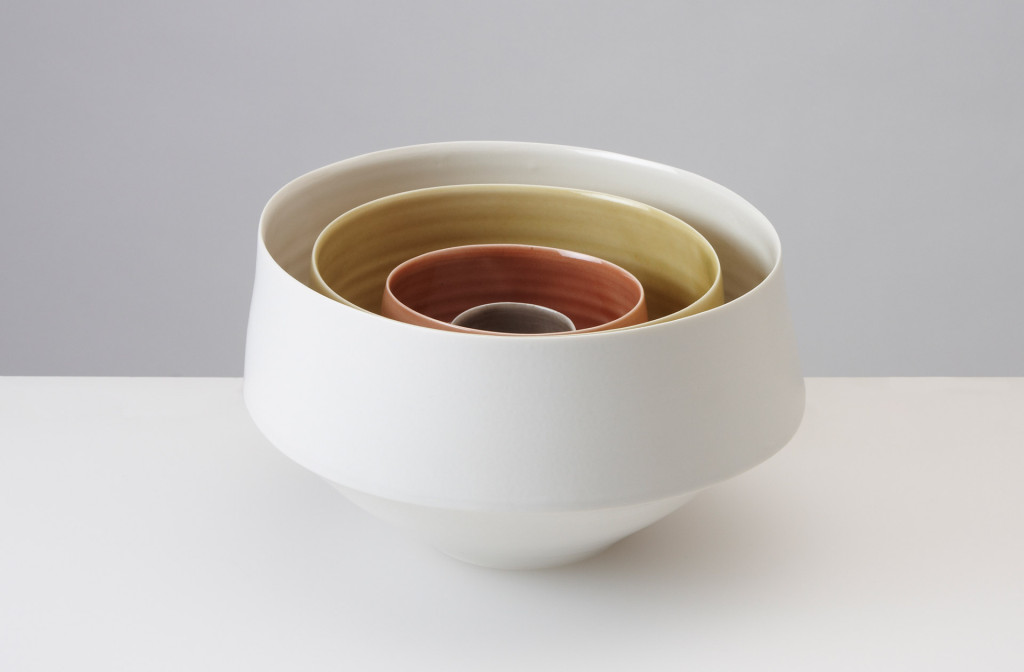 Schalen <em>Ven</em>, 2012. Porzellan. 32 x 20 x 22 cm.