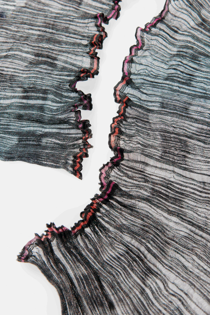 Lucia Schwalenberg, Crepe fabric, silk, wool crepe, copper. Ca. 0,30 × 2,20 m. Photo Heiko Preller.