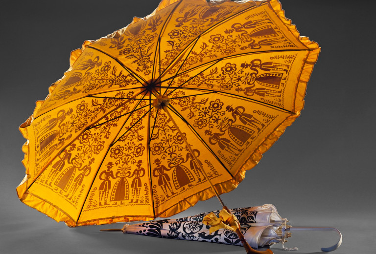 <em>Schirme mit Filmhanddruck</em>, 1970. Photo Fachverband textil. E. V., Landesgruppe Brandenburg.