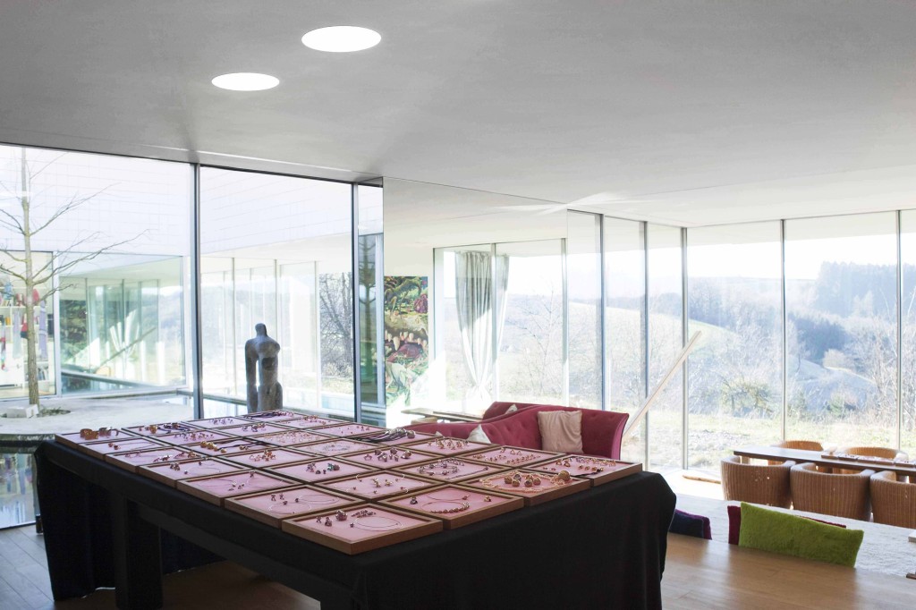 Vis-à-vis the hills of the Swabian Alb