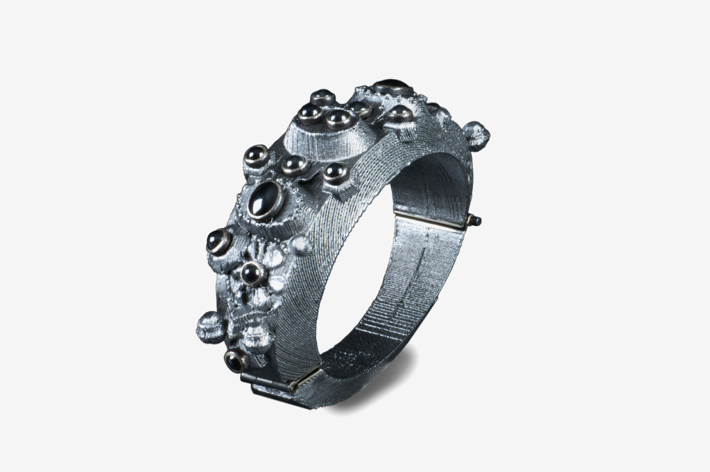 Bracelet from the <em>Reif?</em> series