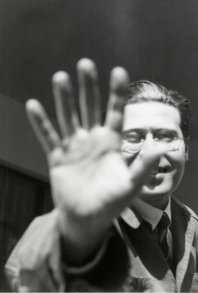 Lucia Moholy, Porträt von László Moholy-Nagy, 1926. Fotografie. Foto Bauhaus-Archiv © VG Bild-Kunst