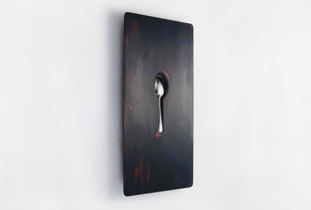 Tafelgeschirr <em>Concealed.</em> (verborgen), 2014. Holz, Metall.