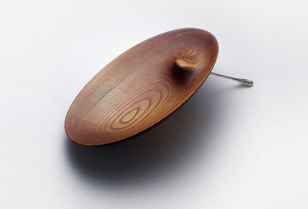 Tafelgeschirr <em>The moment of pleasure.</em> </br> (der Moment des Genusses), 2014. Holz, Metall.