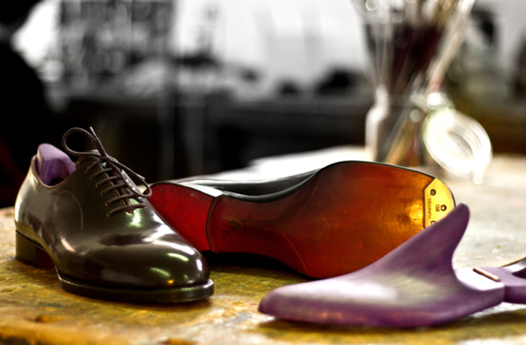 Custom-made shoe <em>Christian</em>. Cordovan leather. Custom-made shoe stretcher