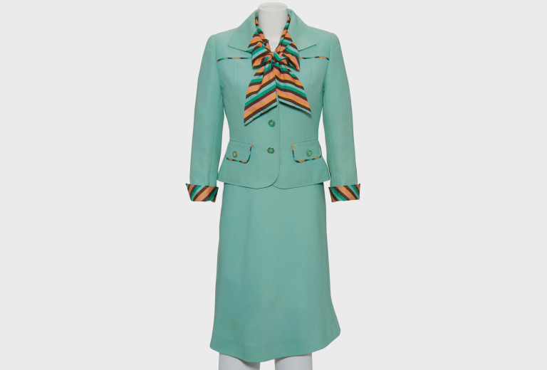 Margaret-Thatcher-suit-Courtesy-of-Christie's
