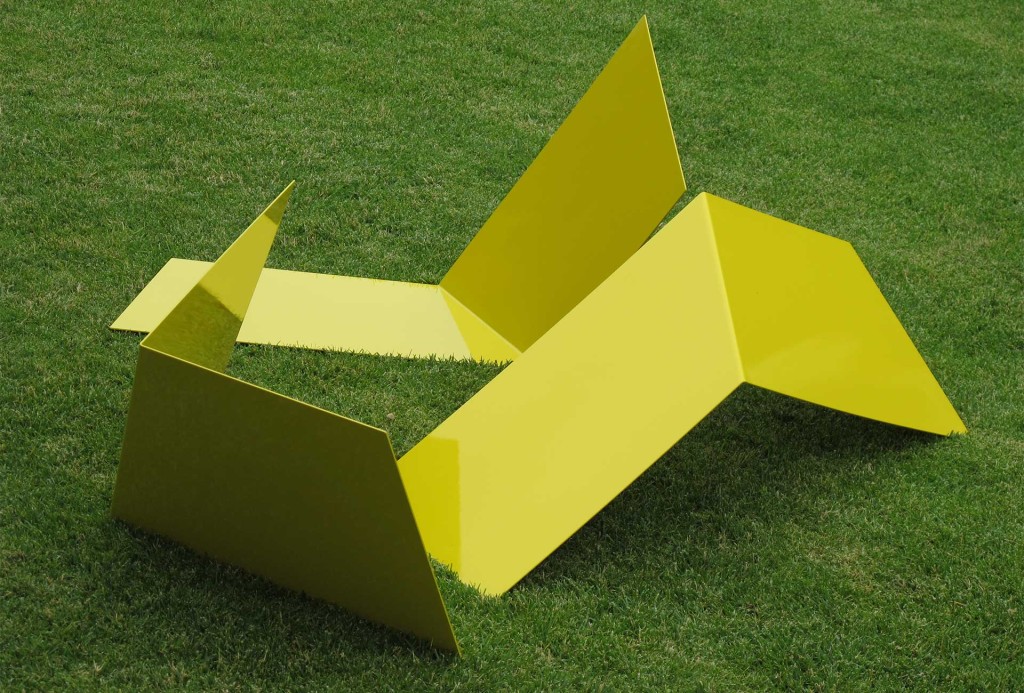 Fritz Maierhofer, sculpture, 2013. Iron, lacquer. Photo Fritz Maierhofer.