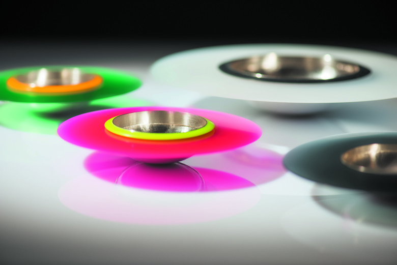 Schalen, handgetrieben. Silber, mattierte Plexiglaslinsen / Bowls, enchased by hand, silver, matted acrylic glass lenses. Stuttgart, Germany / sabine-reichert-schmuck.de / Eunique Stand C.15 und Sonderschau Just Silver