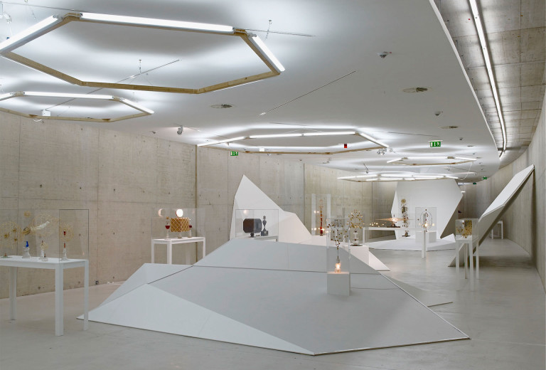 Bjoern-Dahlem_Die-Theorie-des-Himmels-I_KIT-Duesseldorf-2010_Bild01_500KB