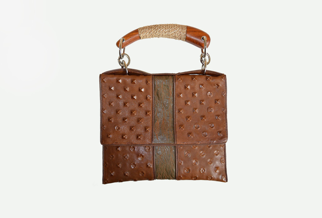 Tasche <em>Alina</em>. Leder, Dupionseide. Foto Heike Thamm. 860 €