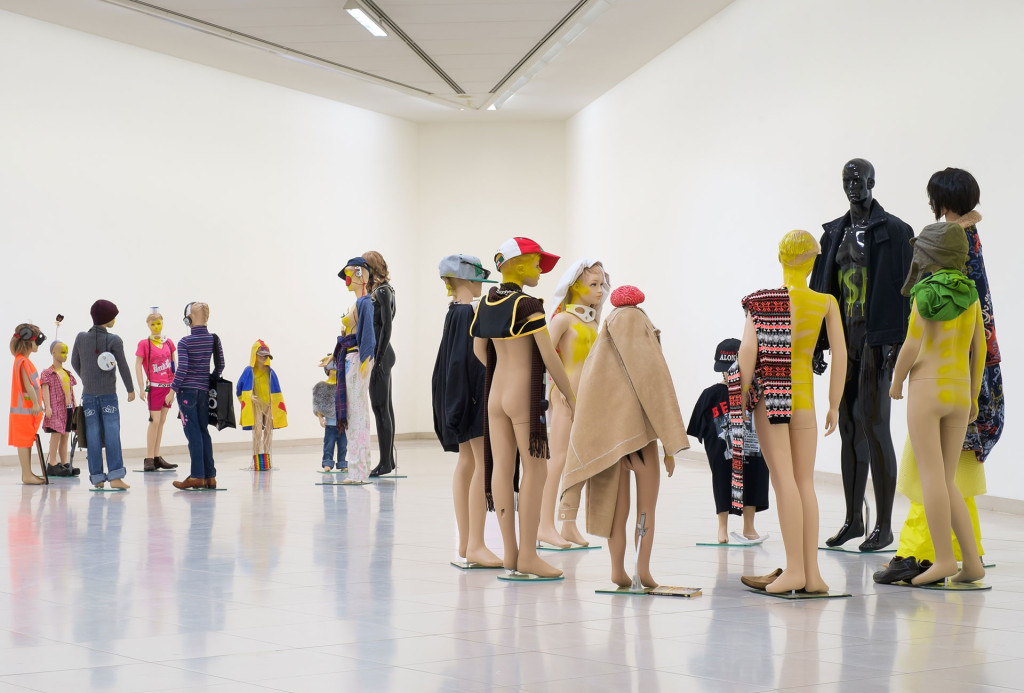 Isa Genzken, Installation Schauspieler, 2014