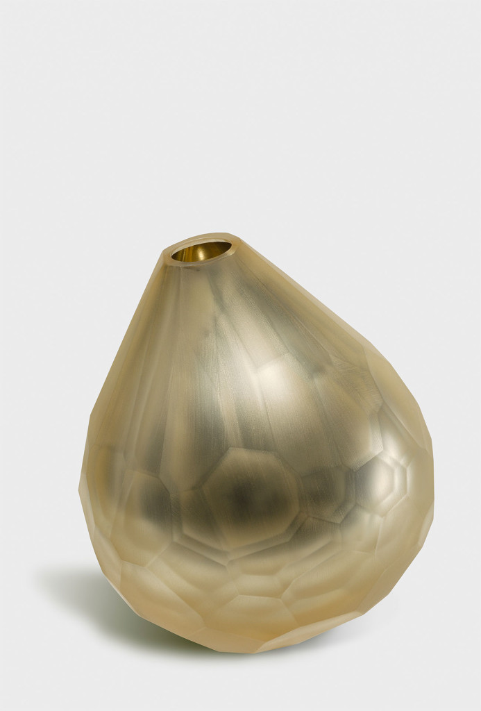 Thomas Blank, vase <em>2010 29 Buuregoud 4</em>, 2010. Permanent loan by the Swiss Confederation, federal office of Culture Bern. Photo Museum für Gestaltung Zürich, FX Jaggy und U. Romito © ZHdK