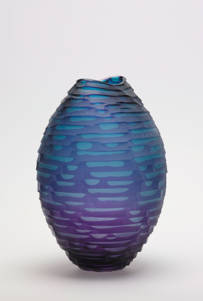 Monica Guggisberg, Philip Baldwin, Vase <em>Battuto</em>, 2005. Dauerleihgabe der Schweizerischen Eidgenossenschaft, Bundesamt für Kultur Bern