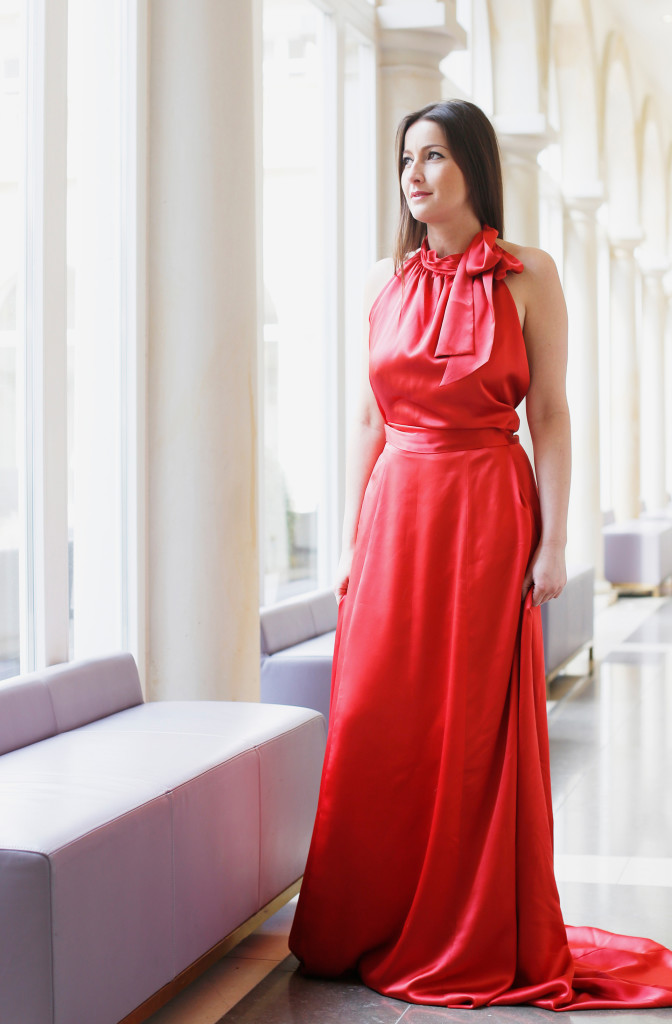 <em>Red Riding Dress</em>. Silk. 1399 €