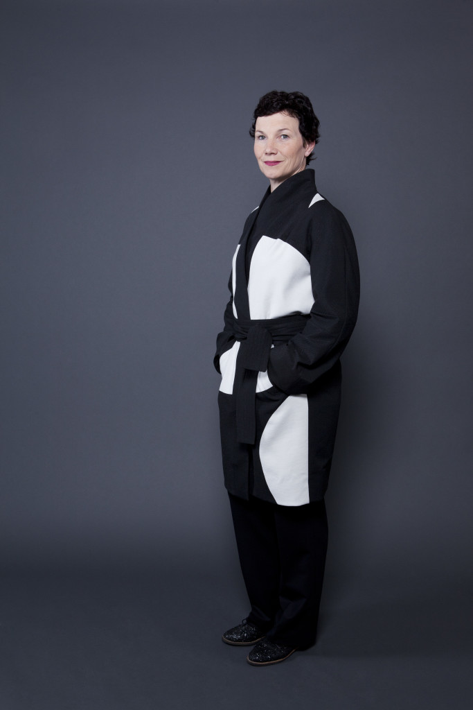 <em>CIRCLEEGG</em> coat. Black, with white circles. 499 €. Photo Miriam Künzli