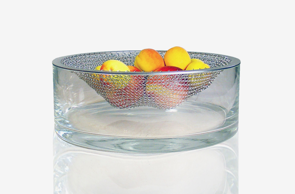 Schale <em>dishi_glas</em>. Edelstahlsieb, Kristallglas, Edelstahlmesh