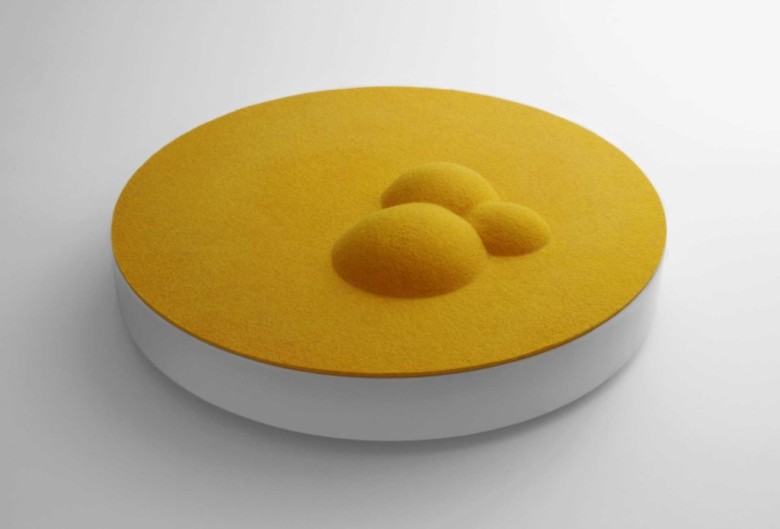 Bowl object with lid from the series Inside Out. High-precision concrete, pigment, wool felt.