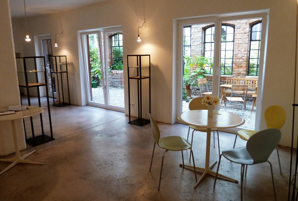 Der Galerieraum von Kathrin Sättele: Ab 6. September sind hier kunstvolle Schmiedearbeiten im Rahmen der Ausstellungsreihe <em>Was machen wir hier?!</em> zu sehen.