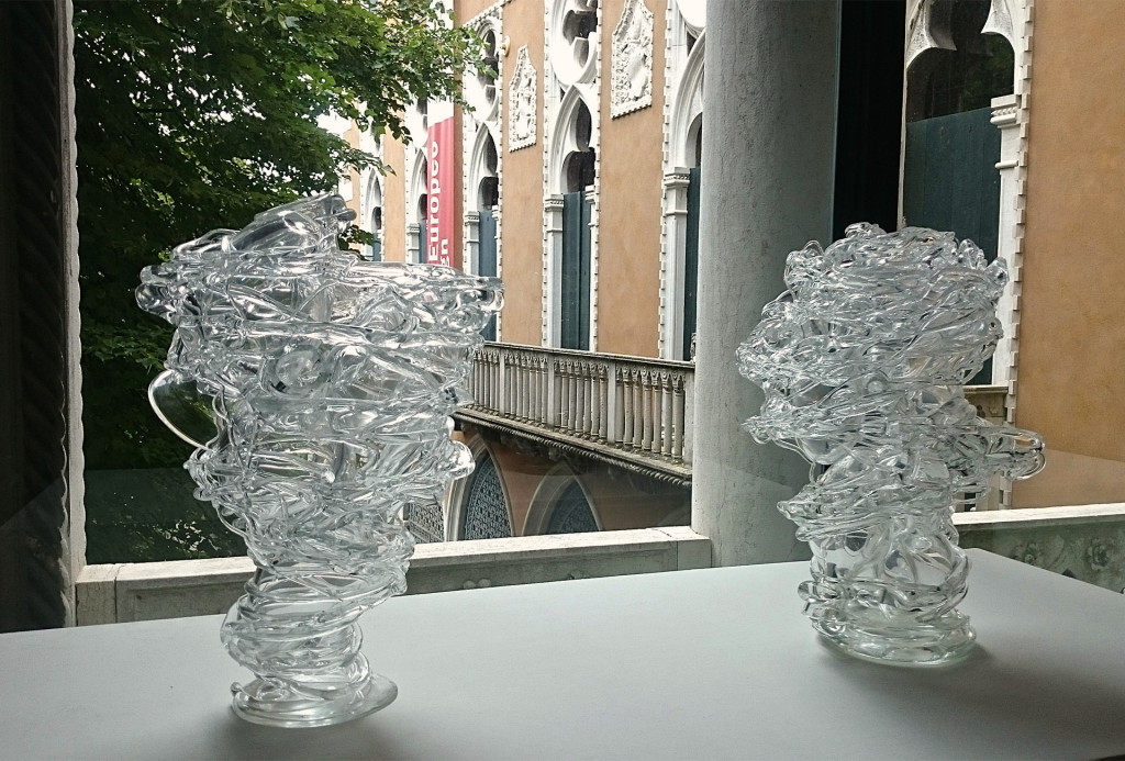 Glasobjekte <em>Untitled</em> des Engländers Tony Cragg, 2015