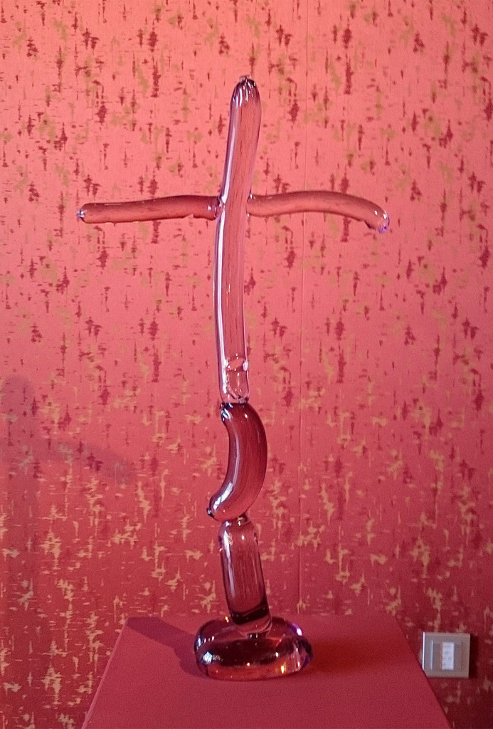 Erwin Wurm, Österreich, <em>It’s a Cross</em>