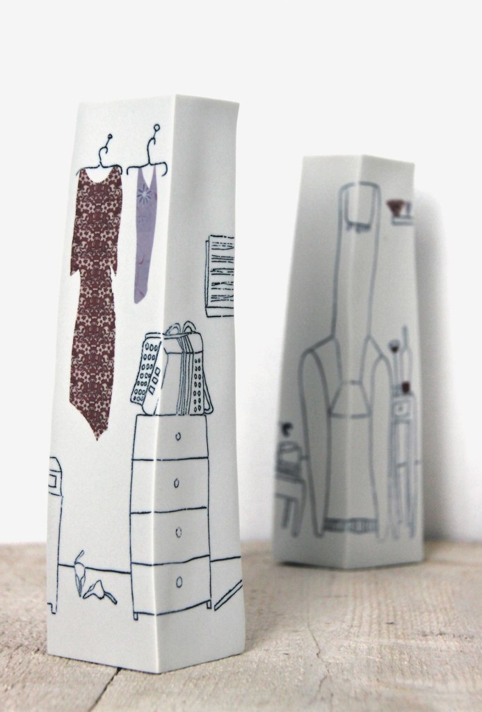 Sandra Häuptli, Vasen <em>Inside out</em>, Keramik, graviert und bedruckt 