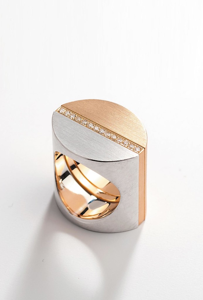 Die Ringe im zusammengesteckten Zustand