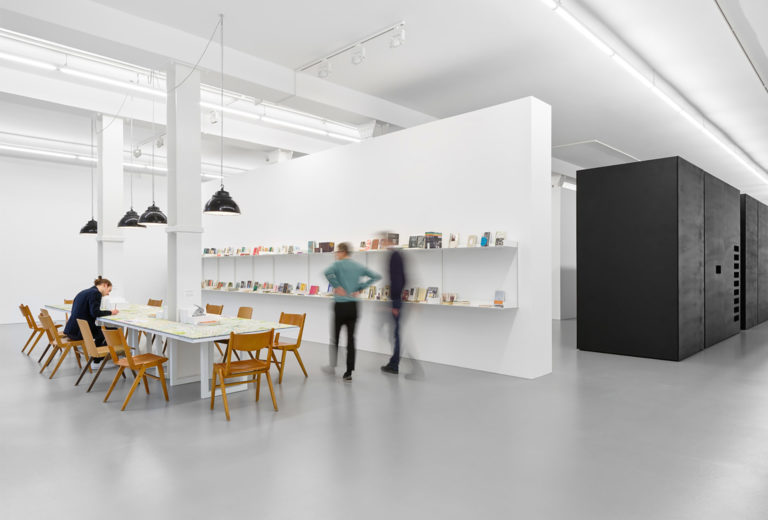 2016-Edmund-de-Waal-Installation-view-Goethe-1-(photo_-def-image)_1500 Irrkunst Galerie Max Hetzler Berlin