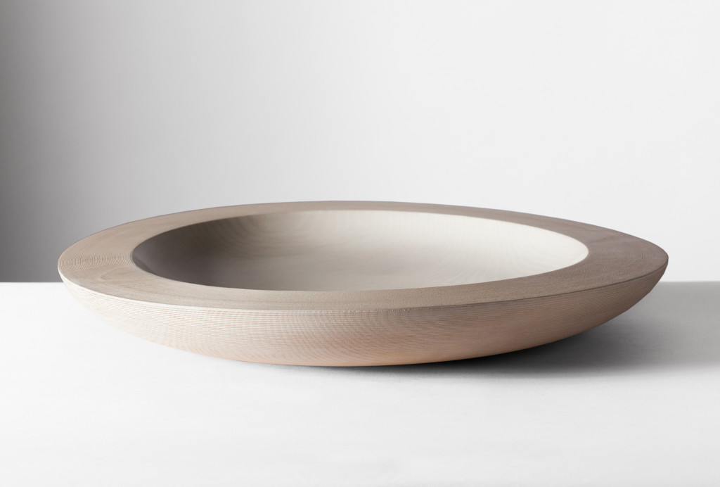 <em>Pure</em> bowl. Ash, H 8 x Ø 54 cm