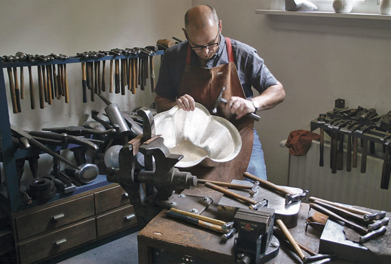 Paul de Vries in seinem Atelier