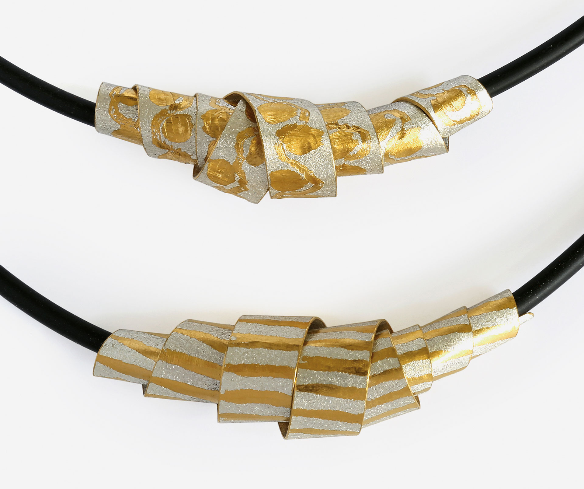 Gerullis Seliger, Halsschmuck