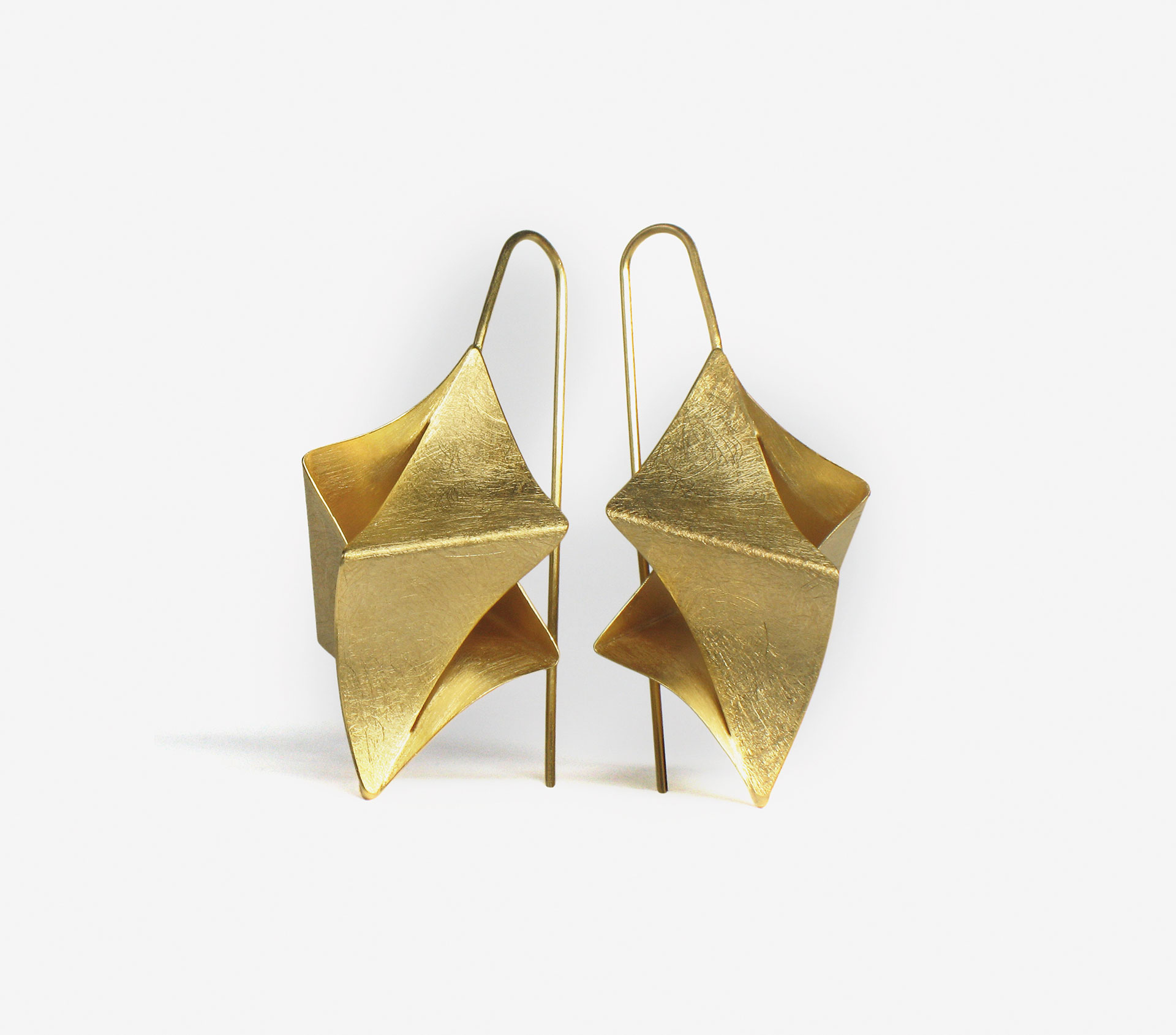 Violetta Seliger, Ohrschmuck