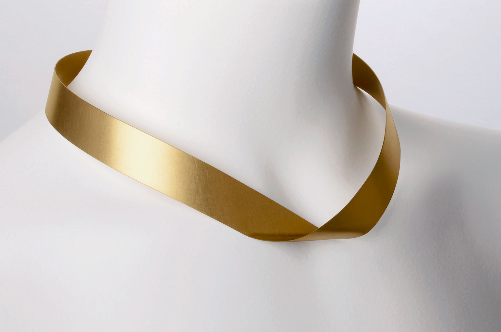 Claudia Hoppe, Halsschmuck