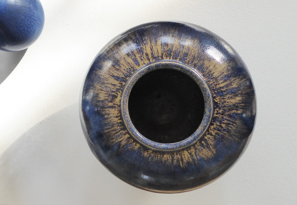 Albrecht Hohlt, Small vase, stoneware, Collection Faltas