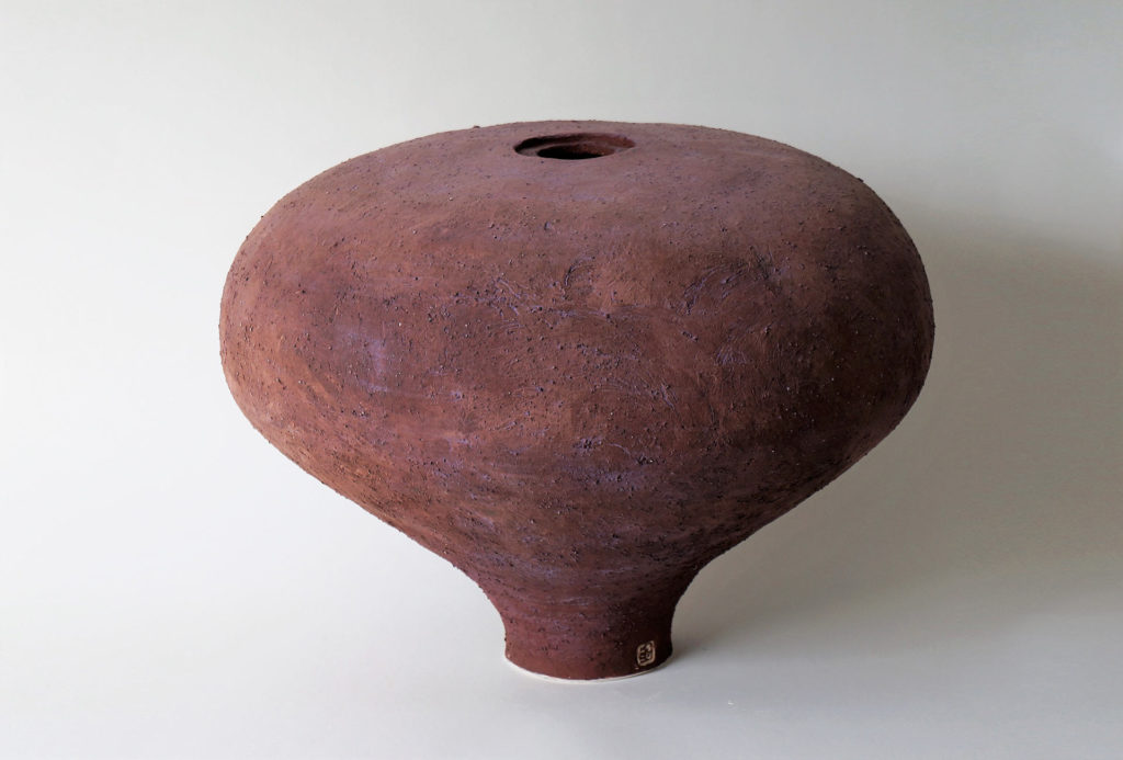 Large spherical shape, height approx. 35 cm, diameter approx. 50 cm.