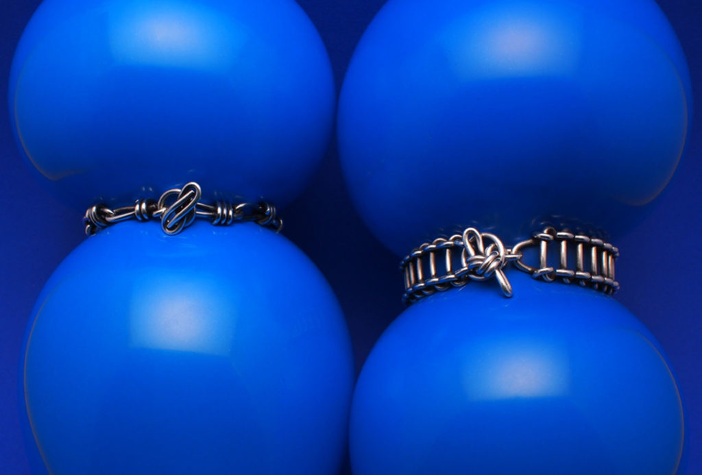 Armbänder <em>Roh</em>, <em>Typ a</em> und <em>b</em>. Silber