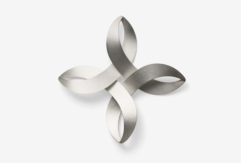 Brosche <em>Kreuz</em> aus der Serie <em>Musubi</em>, Silber 925