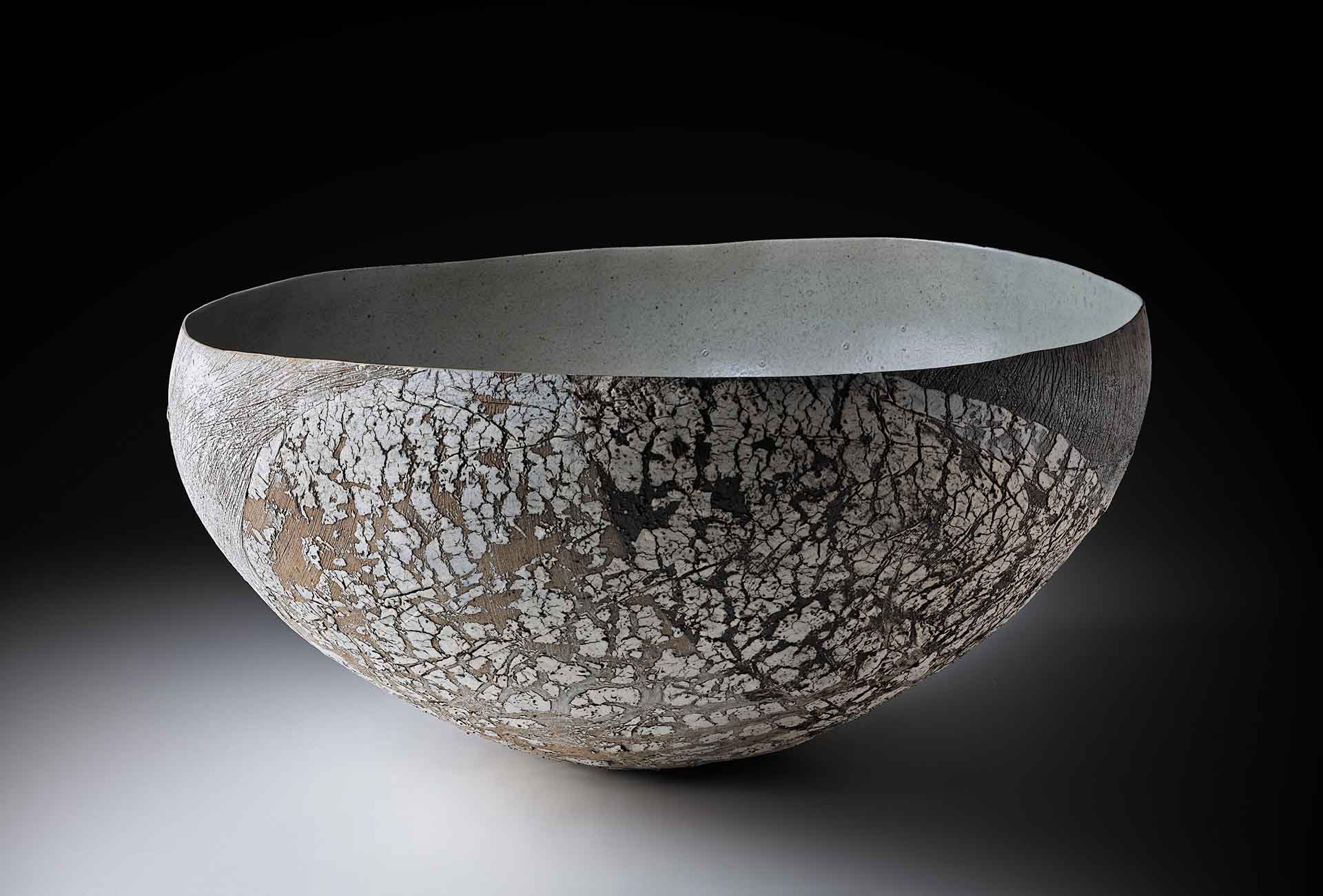 Galerie Metzge, Susanne Kallenbach, Große Strukturschale