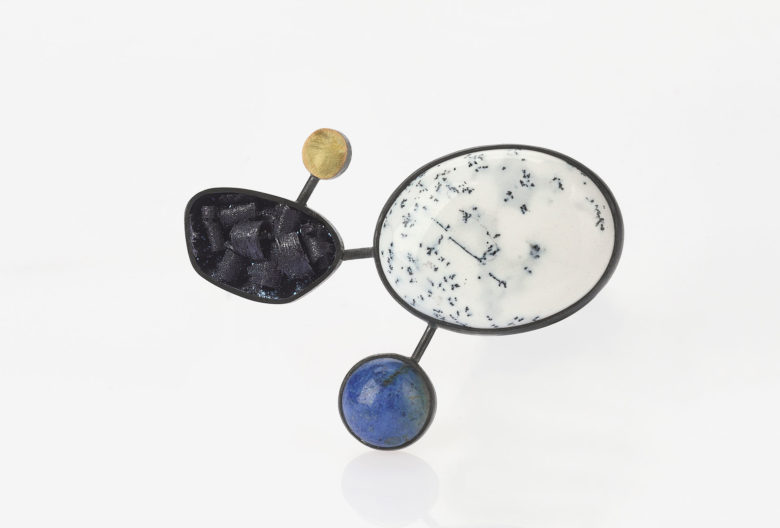 Senay Akin, Labor im Chor, Schmuck verbindet