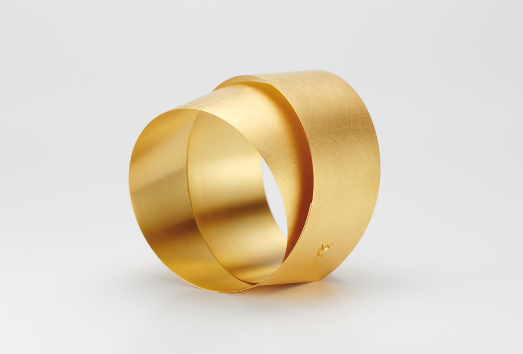 Ulla und Martin Kaufmann, Isabella Hund, jewelry