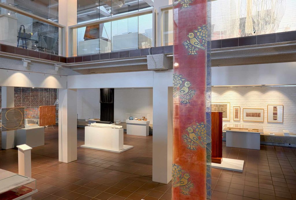 Deutsches Textilmuseum Krefeld, Kunsthandwerk trifft Textilmuseum