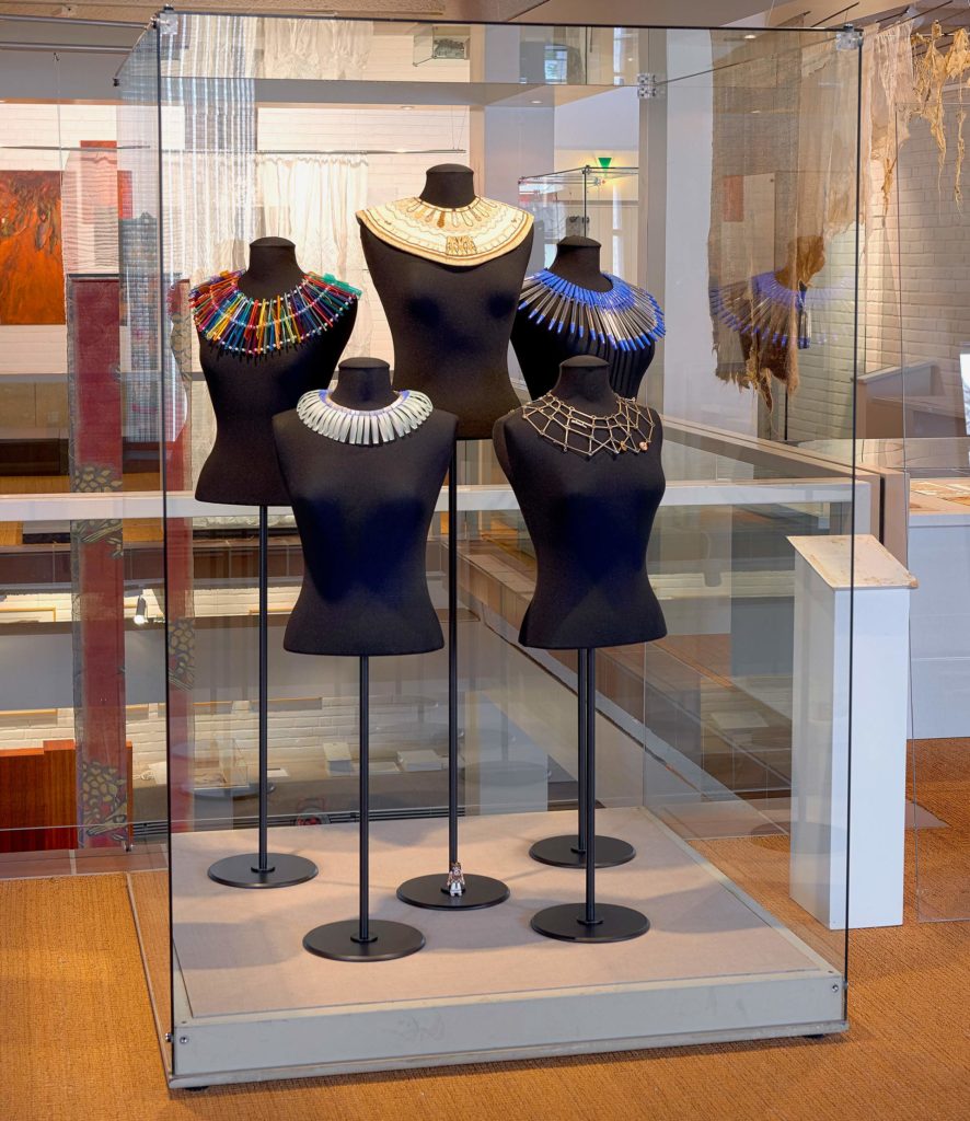 Deutsches Textilmuseum Krefeld, Kunsthandwerk trifft Textilmuseum