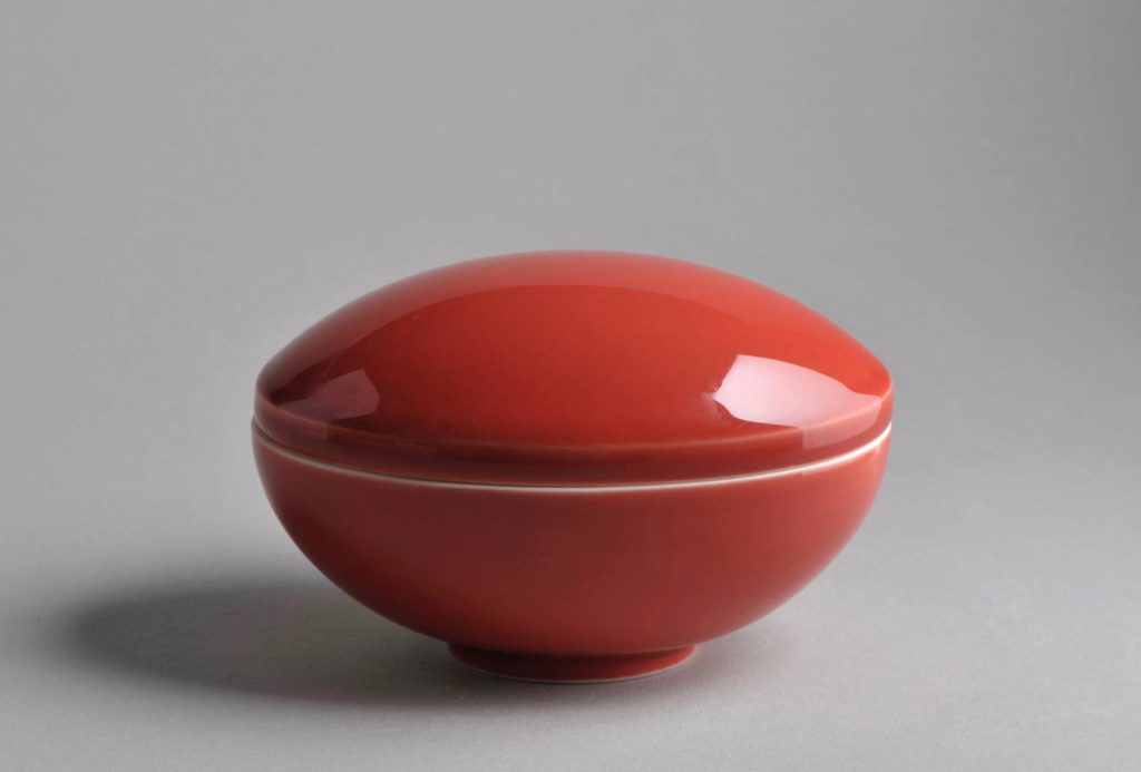 Box <em>Nr. 9</em>. Brasil-red.