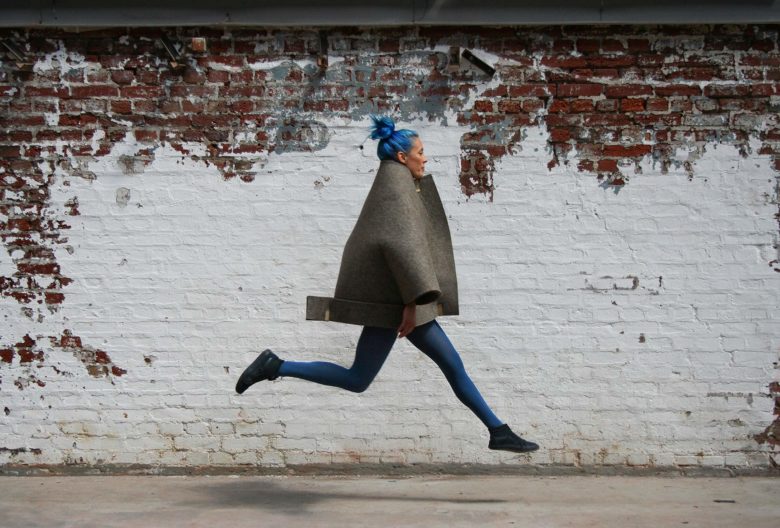 Teilnehmerin des vergangenen Wettbewerbs Manufactum im Bereich Kleidung&Textil: Karen Feelizitas Petermann. Photo M. Adam und L. Stahl.